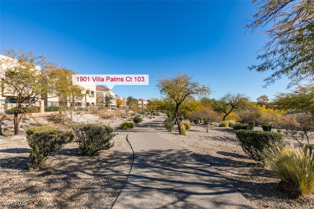 1901 Villa Palms Court 103 — photo 5 of 42