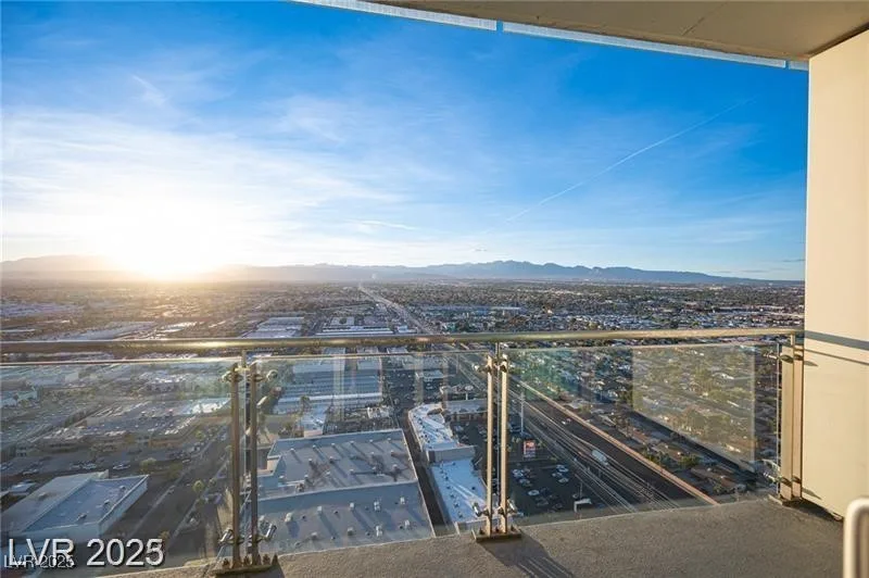 4381 West Flamingo Road 3303 — photo 4