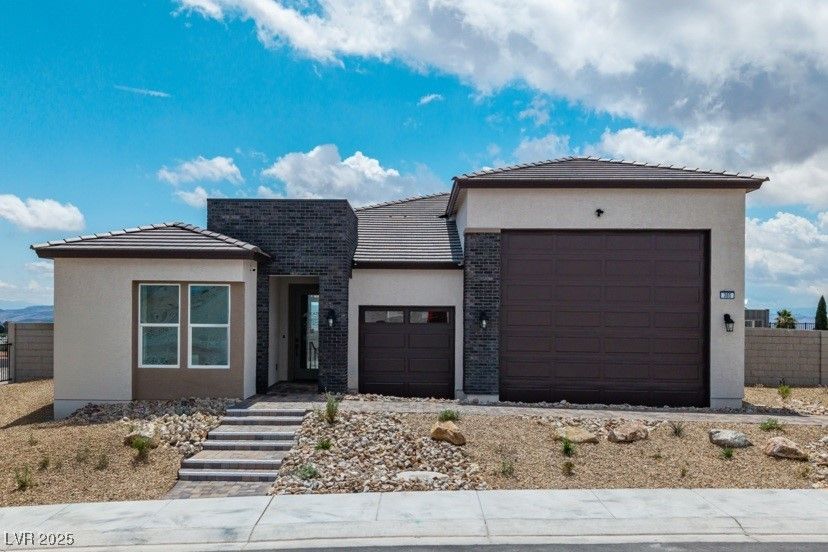 384 Arizona Street — photo 1