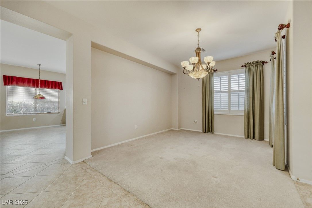 2585 Forest City Drive — photo 5 of 30