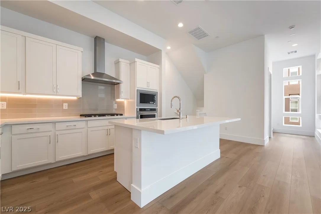2497 Indigo Mountain Street — photo 2 of 15