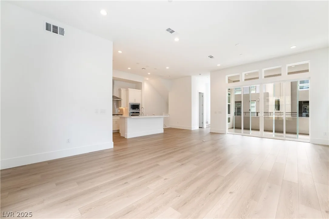 2497 Indigo Mountain Street — photo 4 of 15