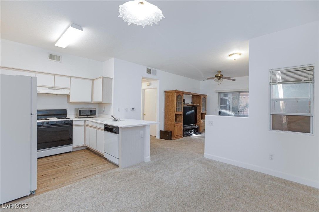 5751 East Hacienda Avenue 115 — photo 1