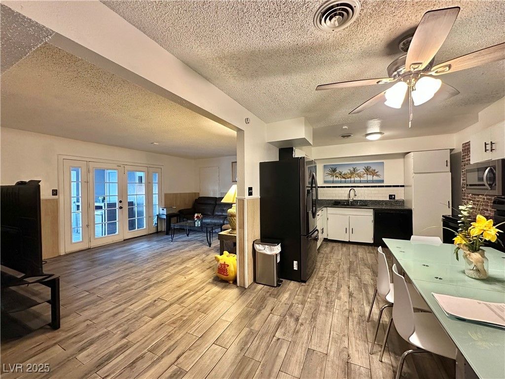 808 South Mallard Street — photo 5 of 6