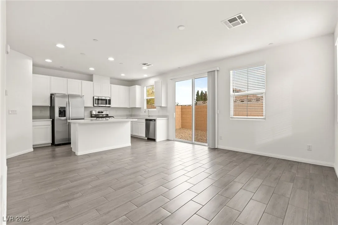 10146 Gabby Glen Street — photo 3
