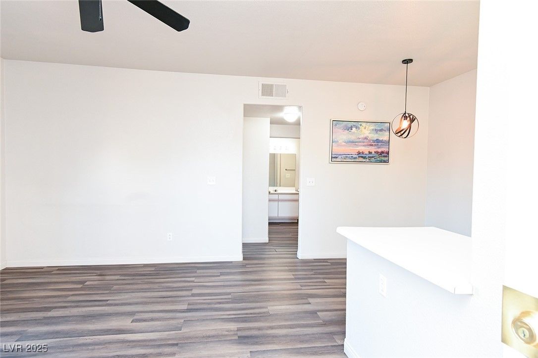 5751 East Hacienda Avenue 264 — photo 2