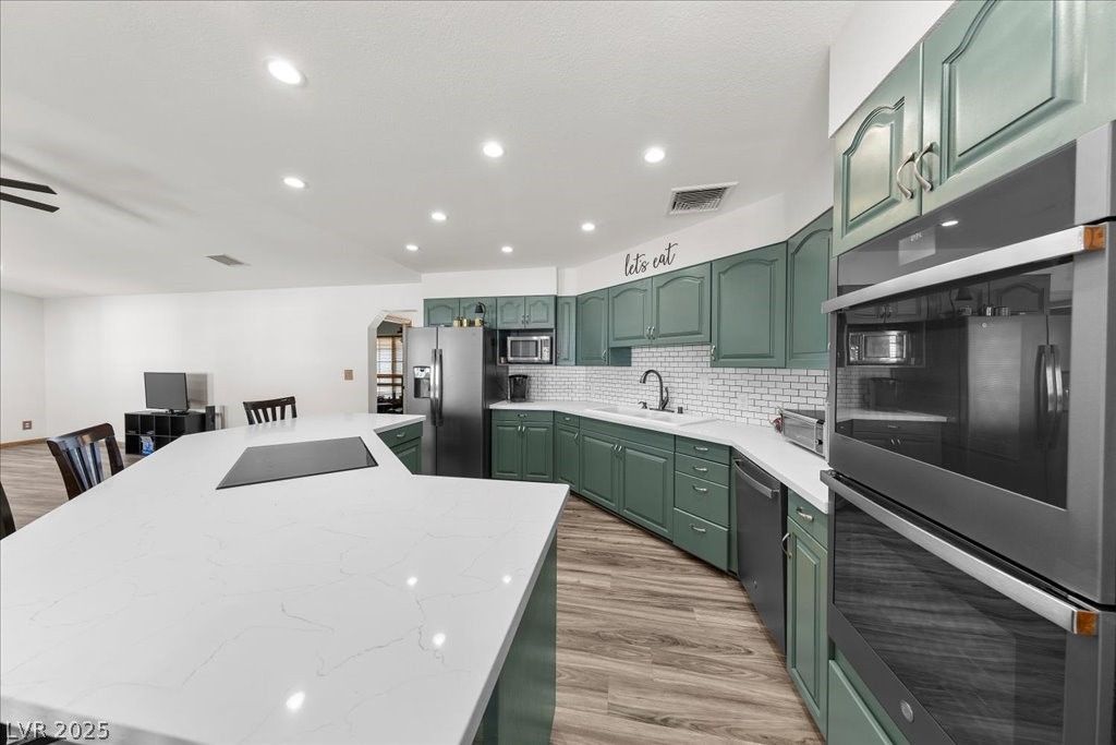281 East Kimberly Drive — photo 2 of 46