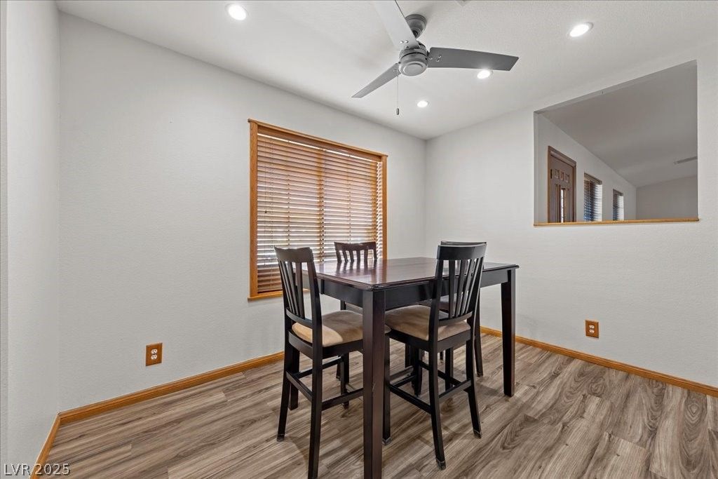 281 East Kimberly Drive — photo 5 of 46