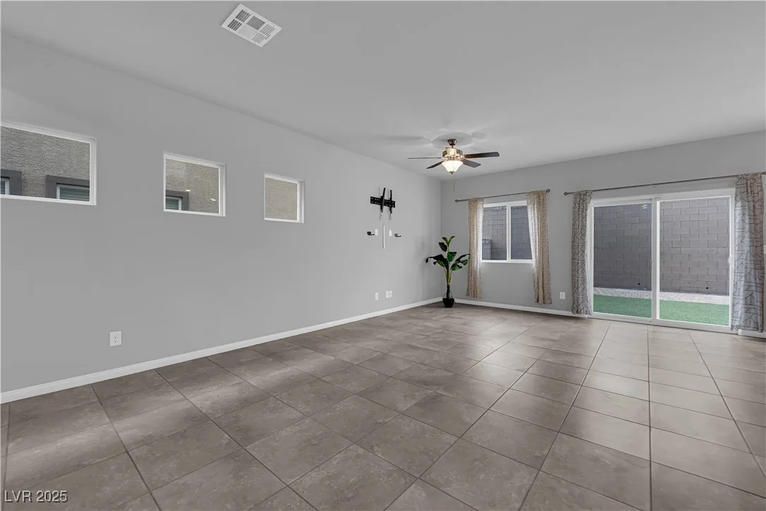 9215 South Park Street — photo 5