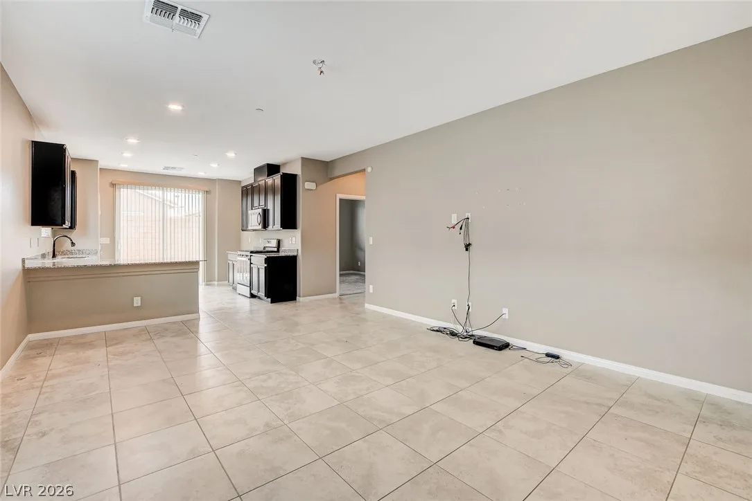 6579 Secret Grove Avenue — photo 5
