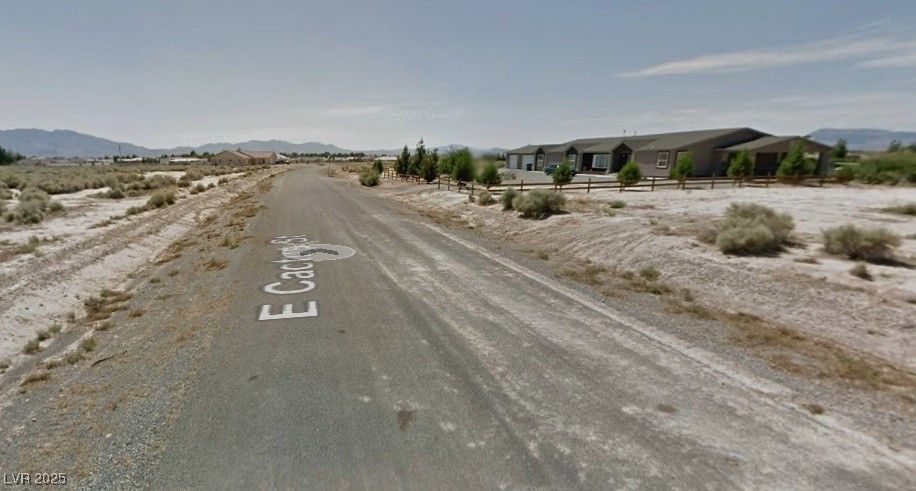 2330 Cactus Street — photo 4 of 5