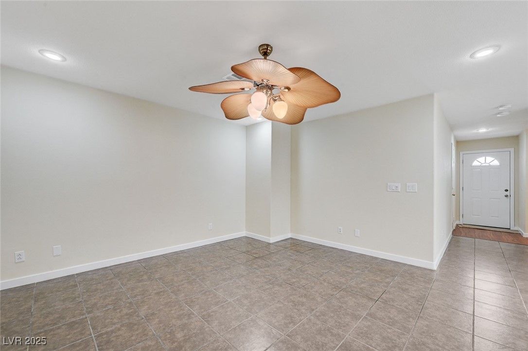 10038 Crisp Clover Street — photo 3 of 15