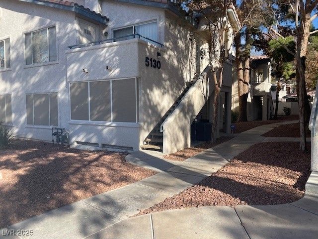 5130 Mandalay Springs Drive 103 — photo 1