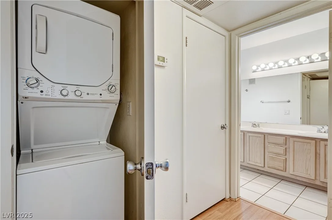 3041 Casey Drive 102 — photo 5 of 14