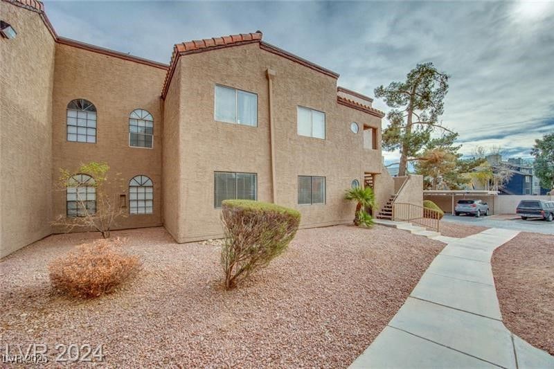 2983 Juniper Hills Boulevard 102 — photo 4