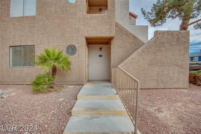 2983 Juniper Hills Boulevard 102 — photo 5
