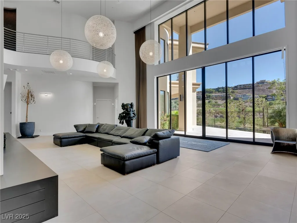 1493 Foothills Village Drive — photo 5