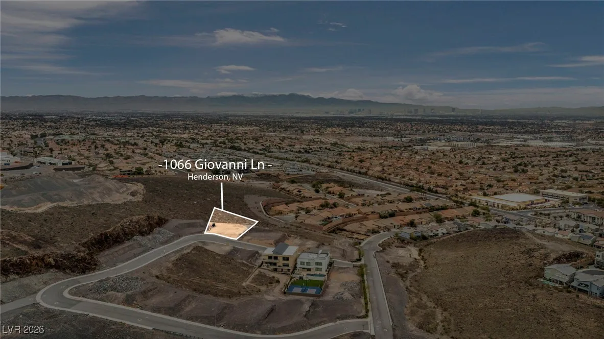 1066 Giovanni Lane — photo 3 of 9