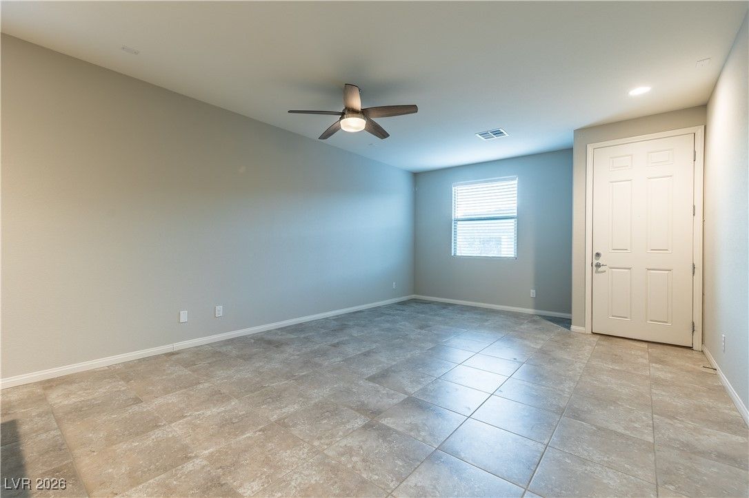 2664 Chinaberry Hill Street — photo 5 of 36
