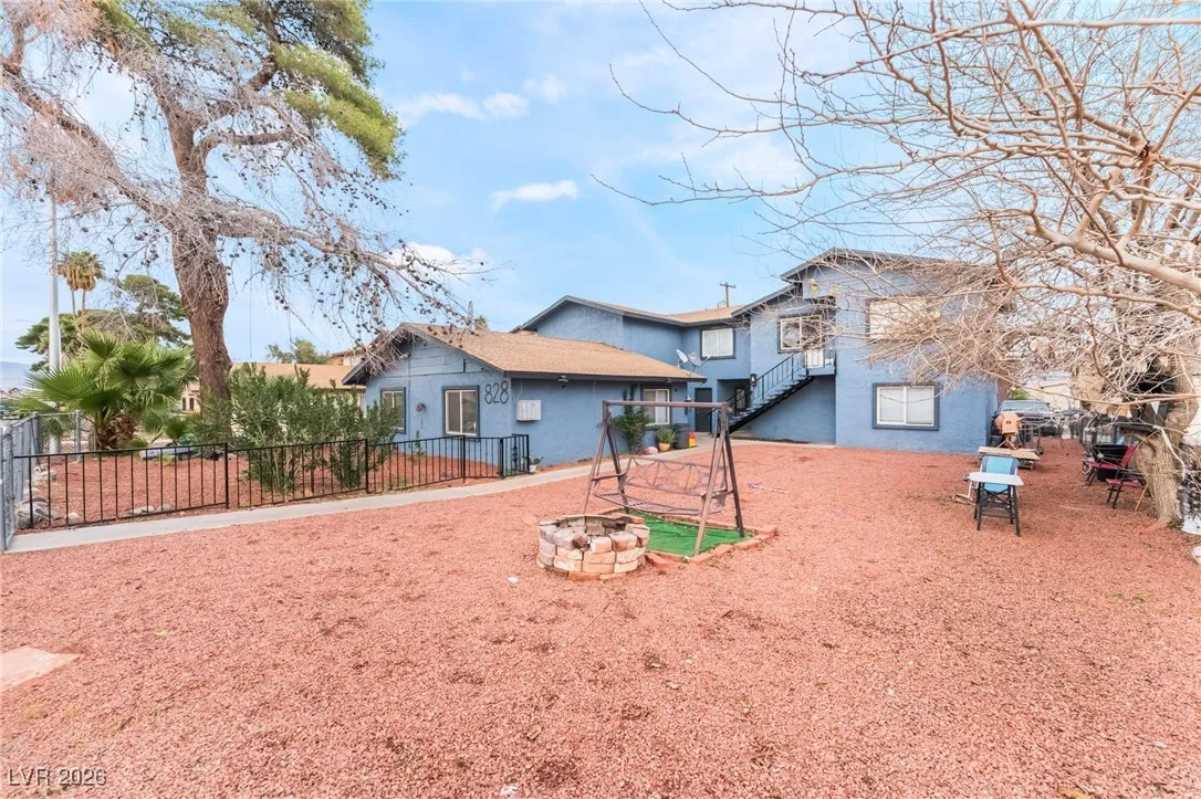 828 Sagman Street — photo 4