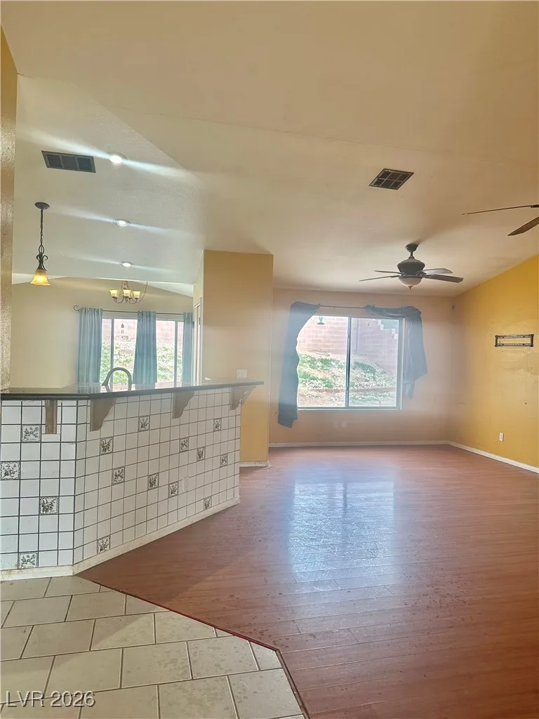 822 Oak Island Drive — photo 4 of 12