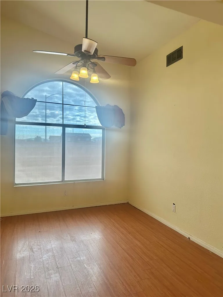 822 Oak Island Drive — photo 5 of 12