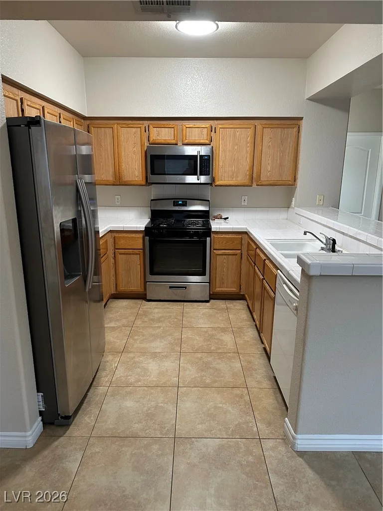 1404 Seward Street 104 — photo 5