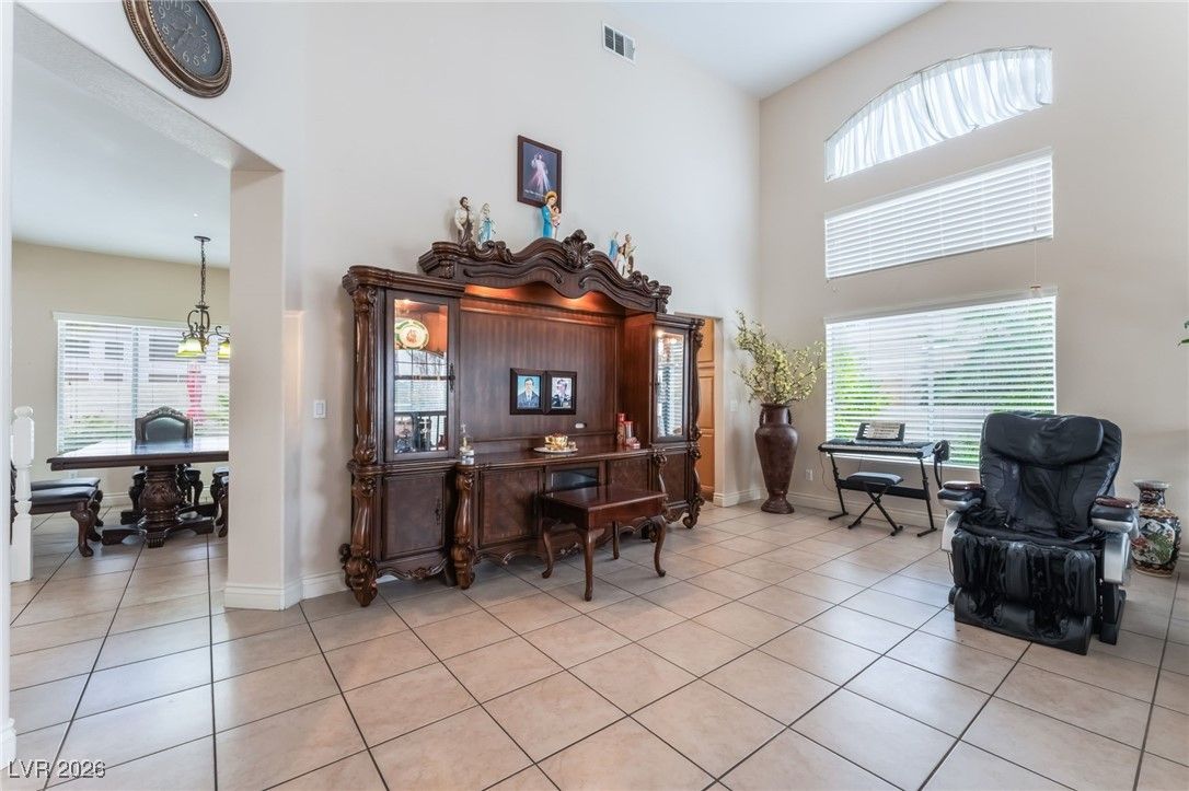 1717 Double Arrow Place — photo 4