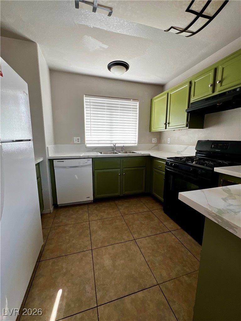 3710 Royal Fern Circle — photo 3 of 8