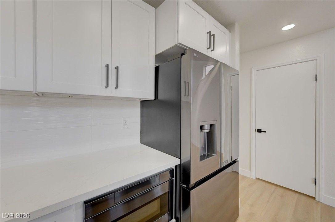 56 Belle Ridge Avenue — photo 4 of 26