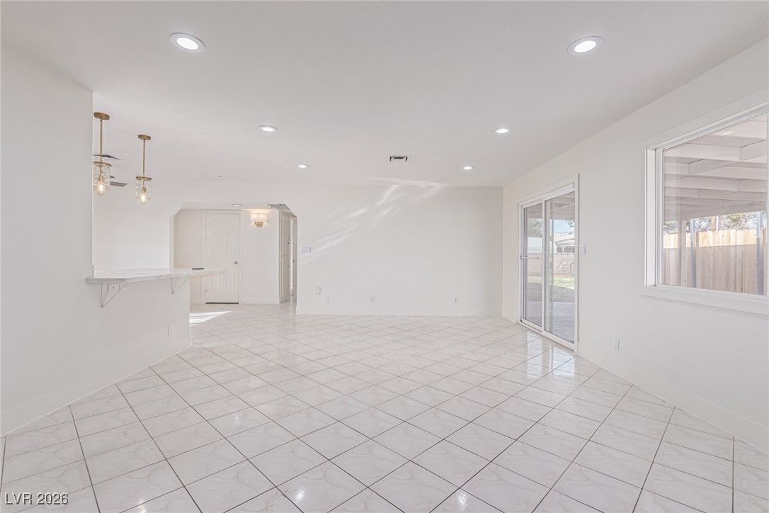 4626 West Warm Springs Road — photo 4