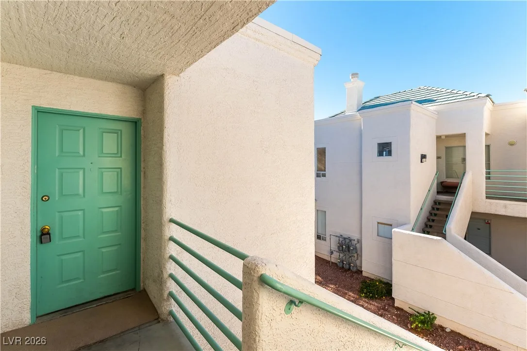7100 PIRATES COVE Road 2089 — photo 3