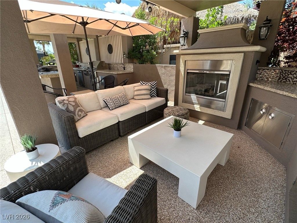 8175 Arville Street 398 — photo 4 of 30