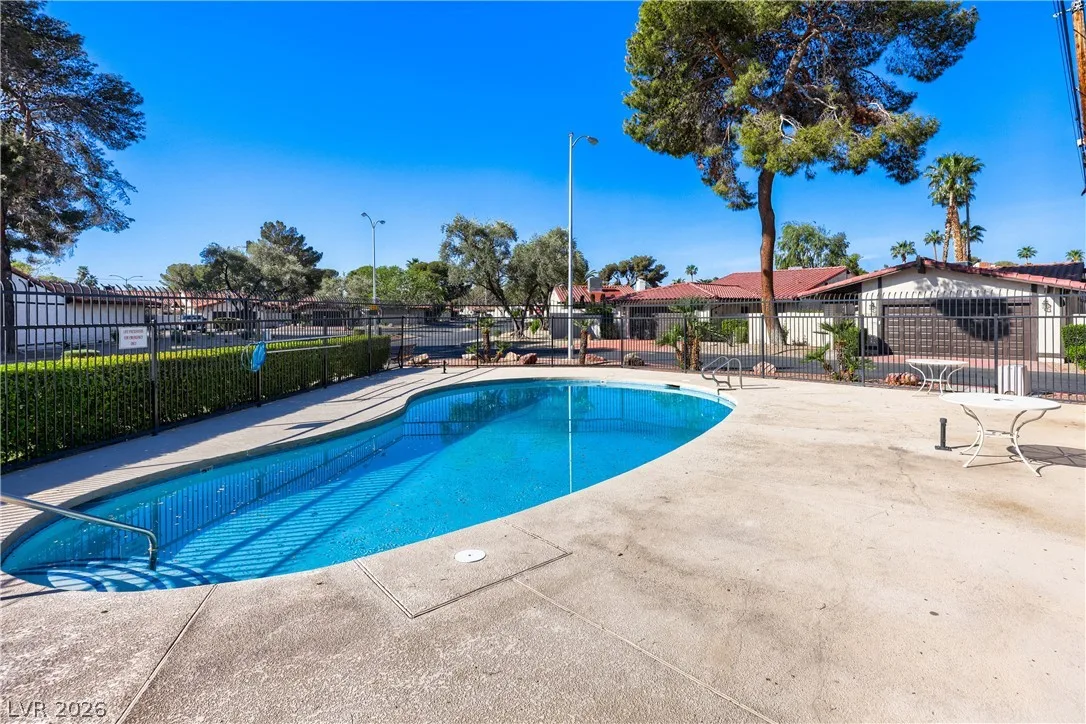 4180 Flamingo Crest Drive 3 — photo 3