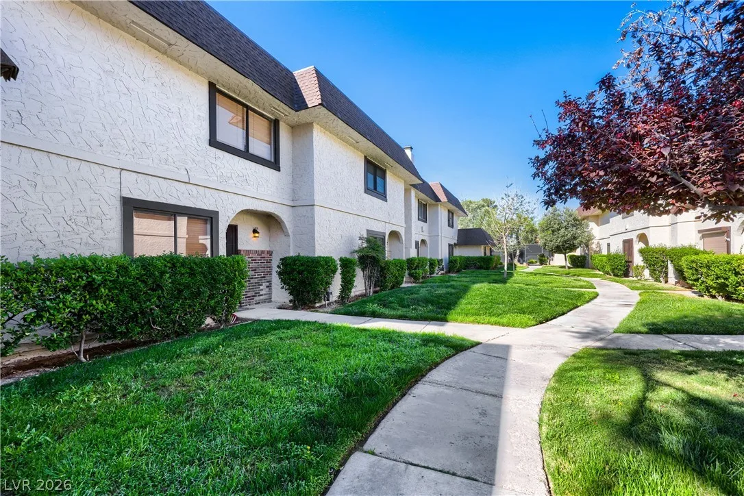 4180 Flamingo Crest Drive 3 — photo 5
