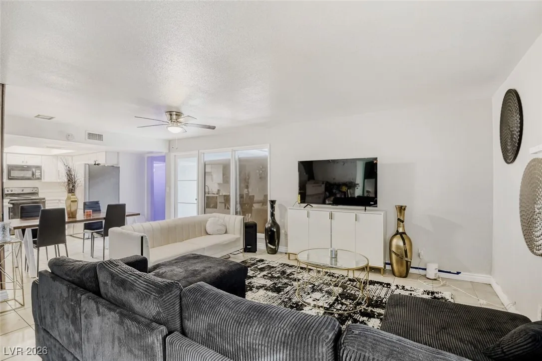 2765 Heritage Court — photo 4