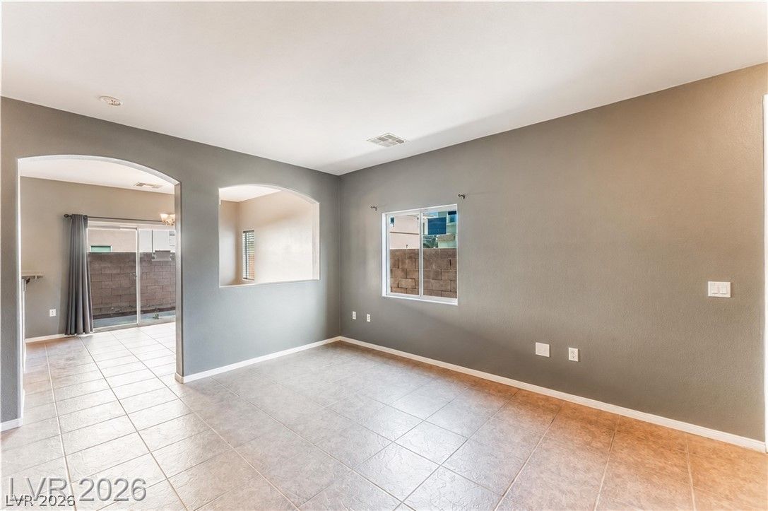 6329 Snap Ridge Street 3 — photo 5