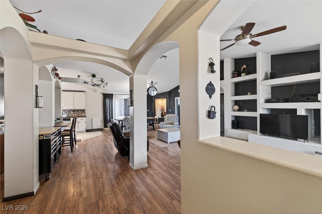 821 South Happy Lane — photo 4