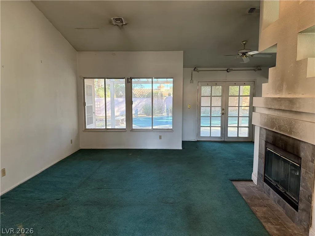 4410 La Reina Circle — photo 2