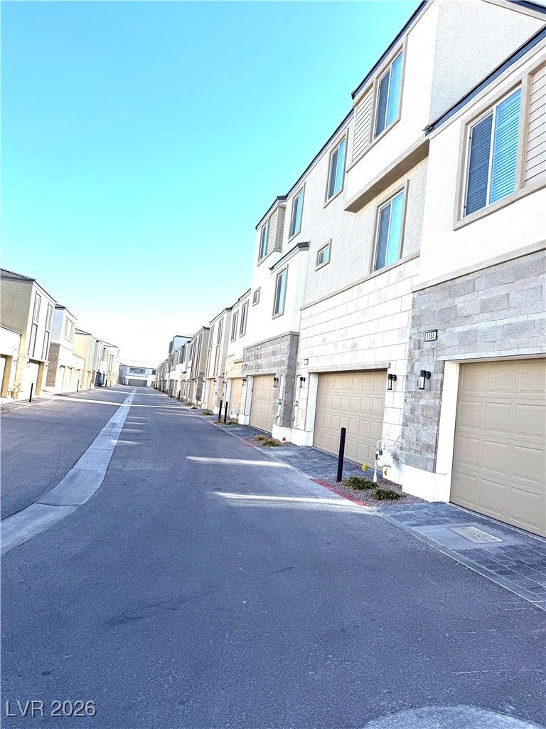 1168 Tektite Avenue — photo 3