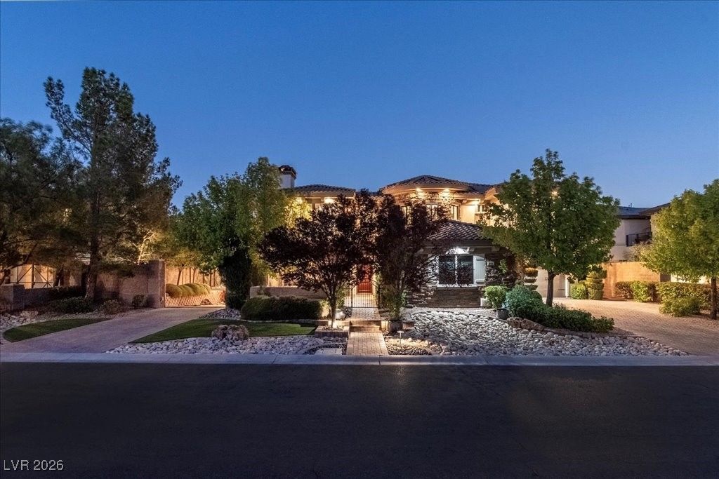 4450 Palisades Canyon Circle — photo 1