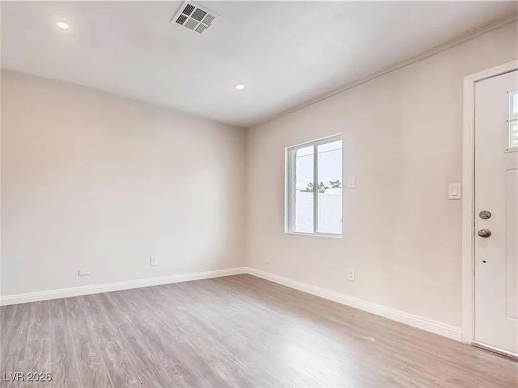 5903 Dodd Street — photo 2