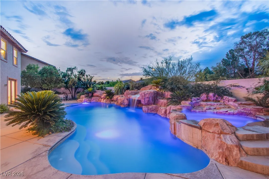 8808 Tierra Hope Court — photo 2