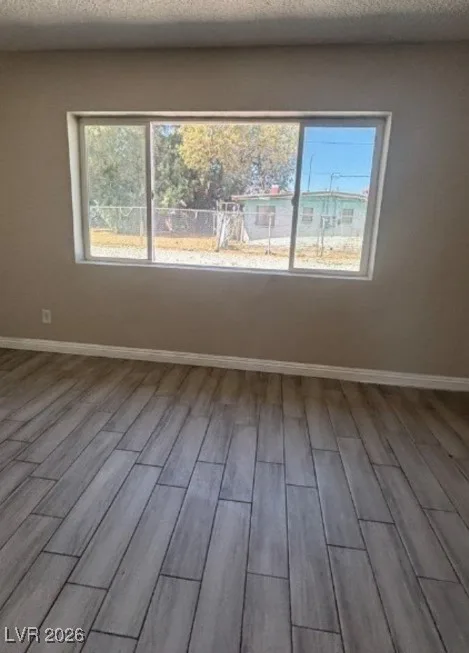 718 West Wilson Avenue 104 — photo 2 of 8