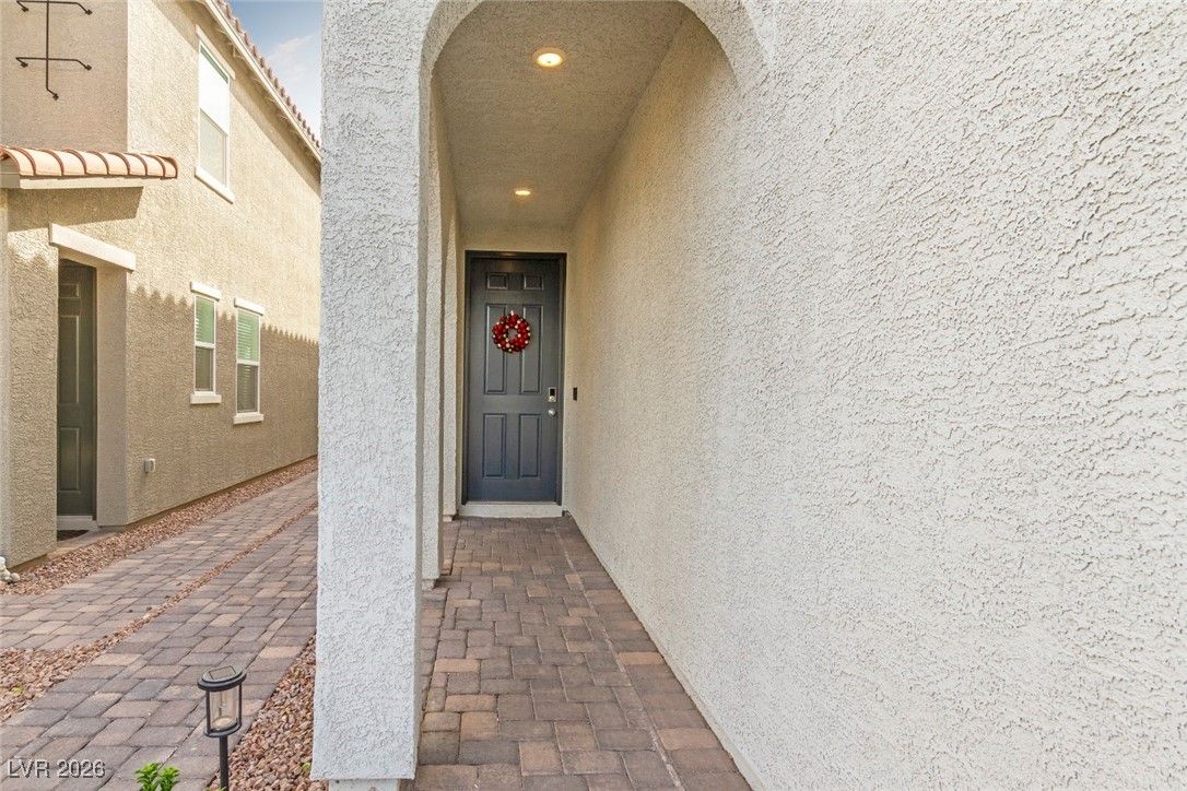 5161 Birchland Manor Avenue — photo 4 of 33