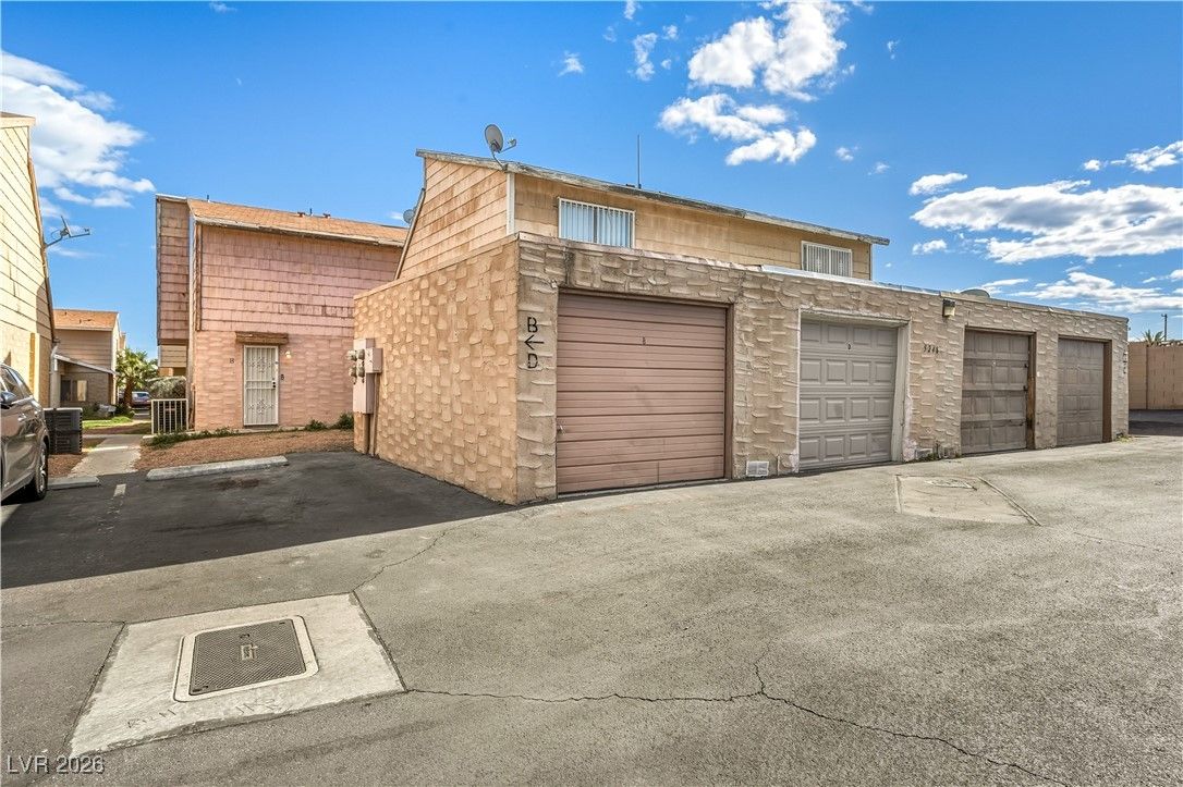 5248 Greene Lane B — photo 2