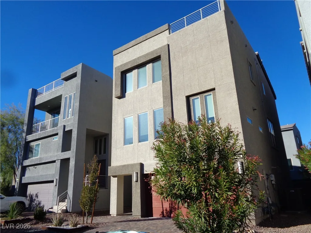 8054 Misty Canyon Avenue — photo 4