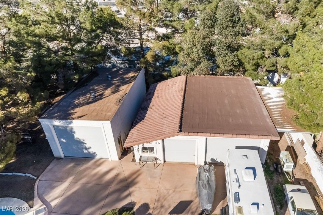 4250 East Quail Avenue — photo 4