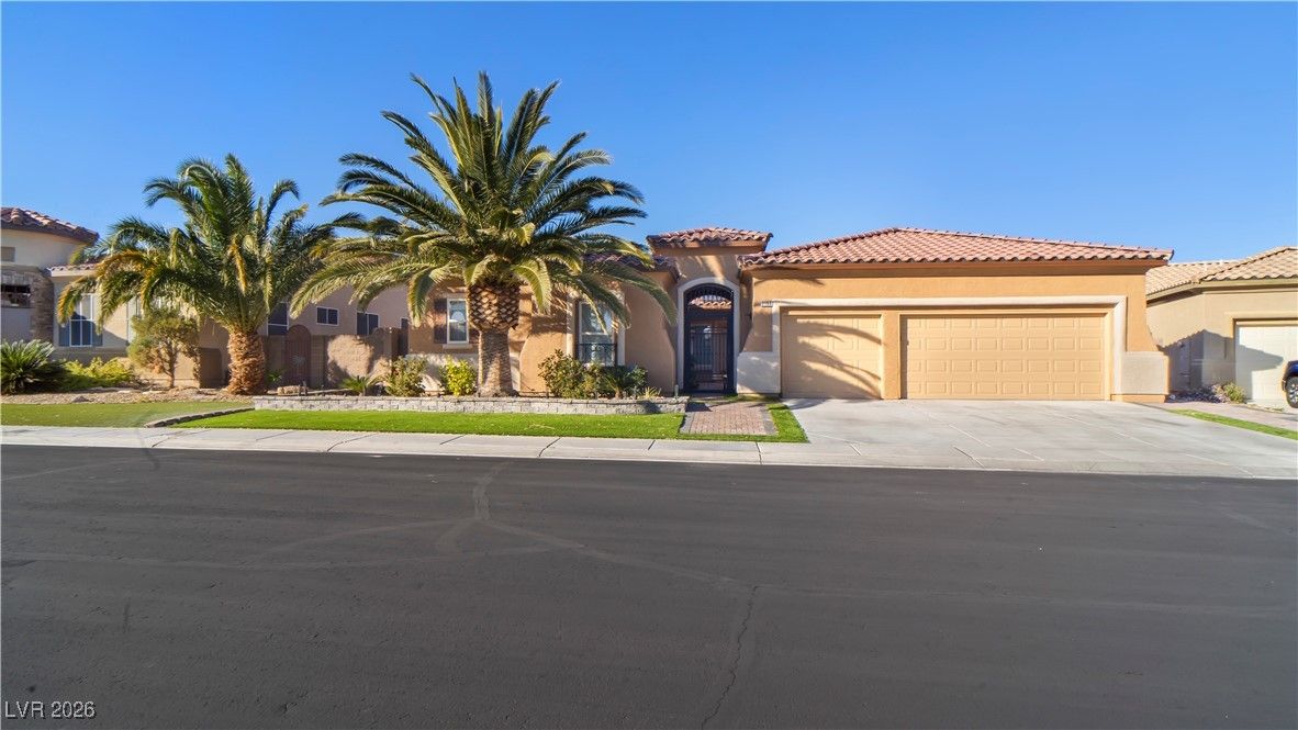 7166 Adobe Hills Avenue — photo 4