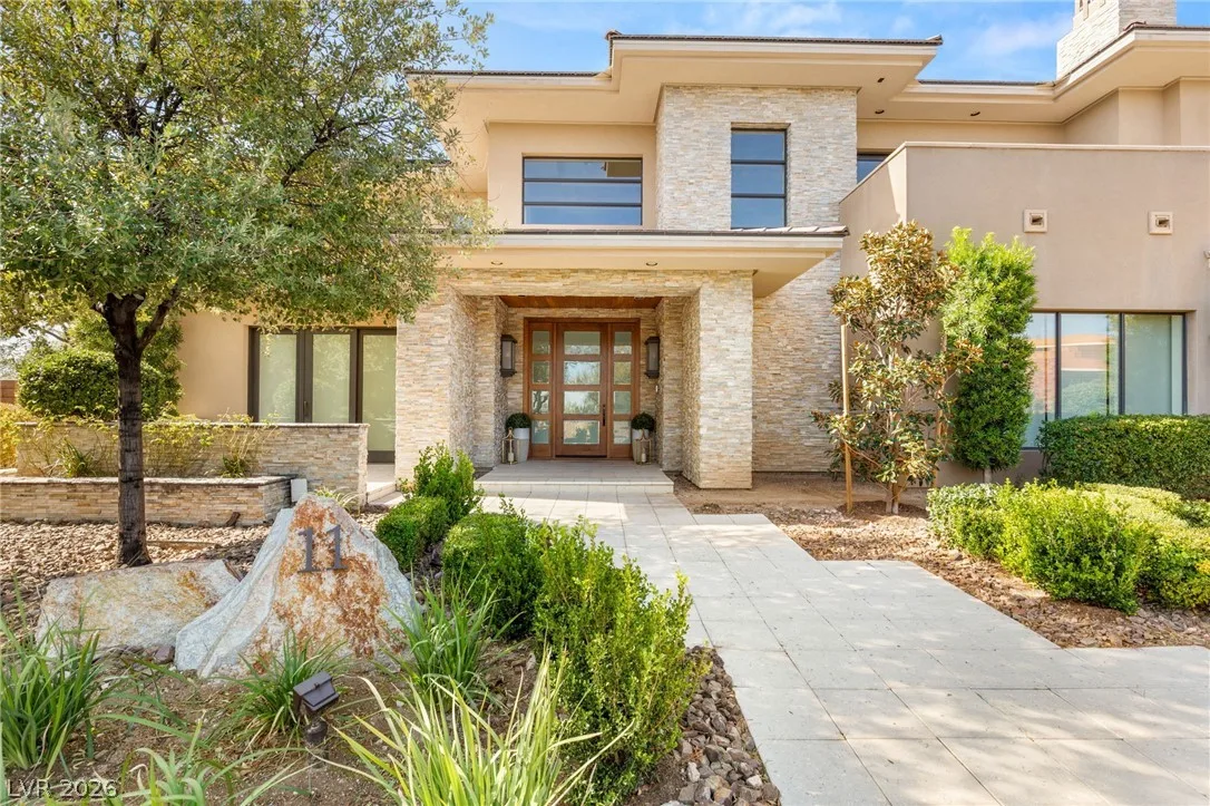 11 Misty Peaks Court — photo 3